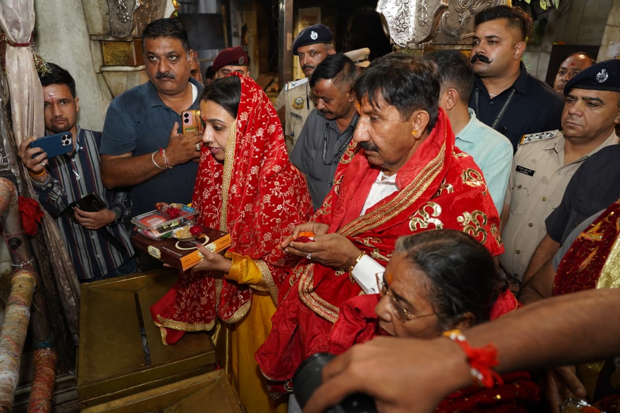 उप मुख्यमंत्री मुकेश अग्निहोत्री ने माता श्री चिंतपूर्णी में नवाया शीश