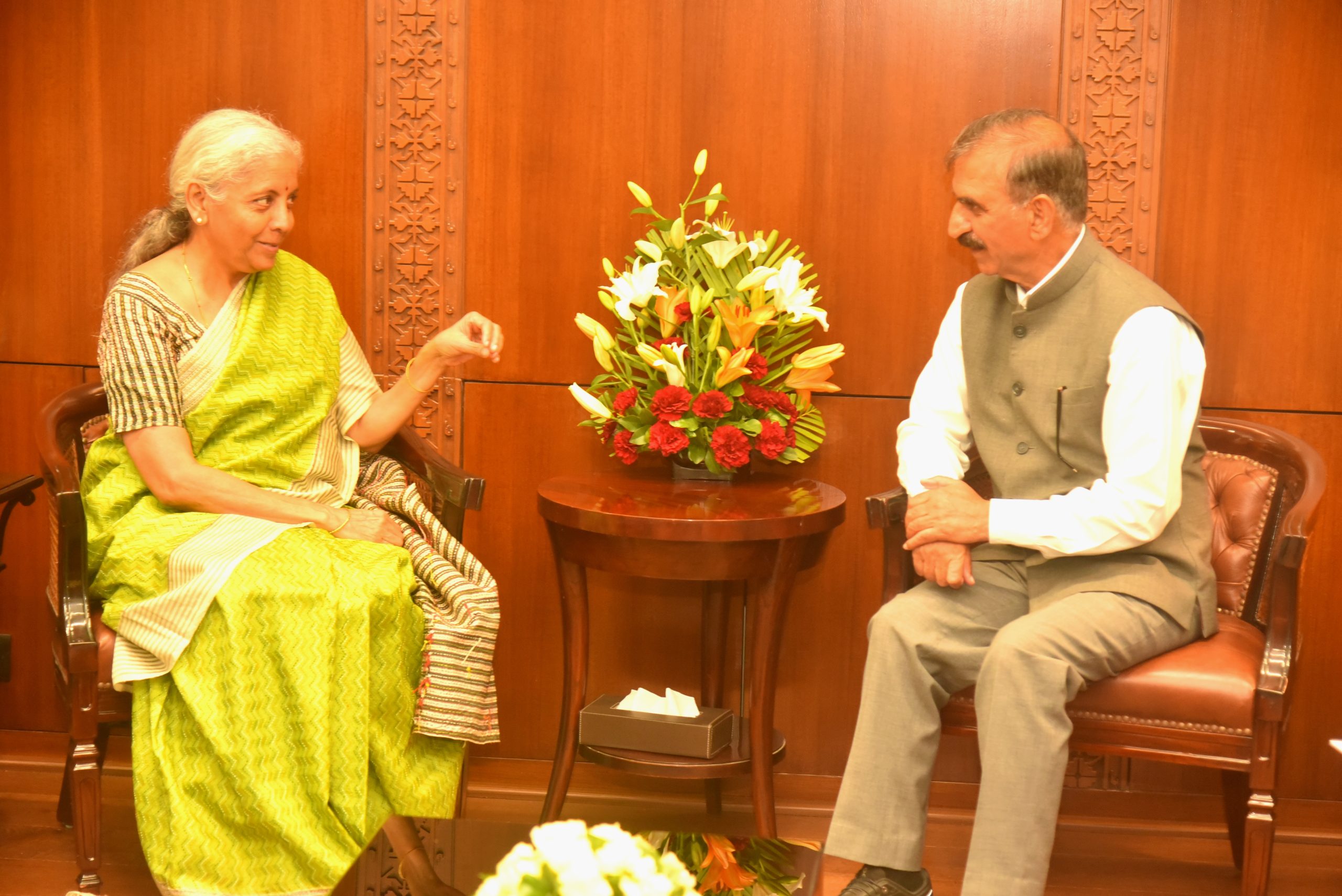 मुख्यमंत्री ने केन्द्रीय वित्त मंत्री से इस वित्त वर्ष की शेष अवधि के लिए ऋण सीमा में दो प्रतिशत वृद्धि का किया आग्रह