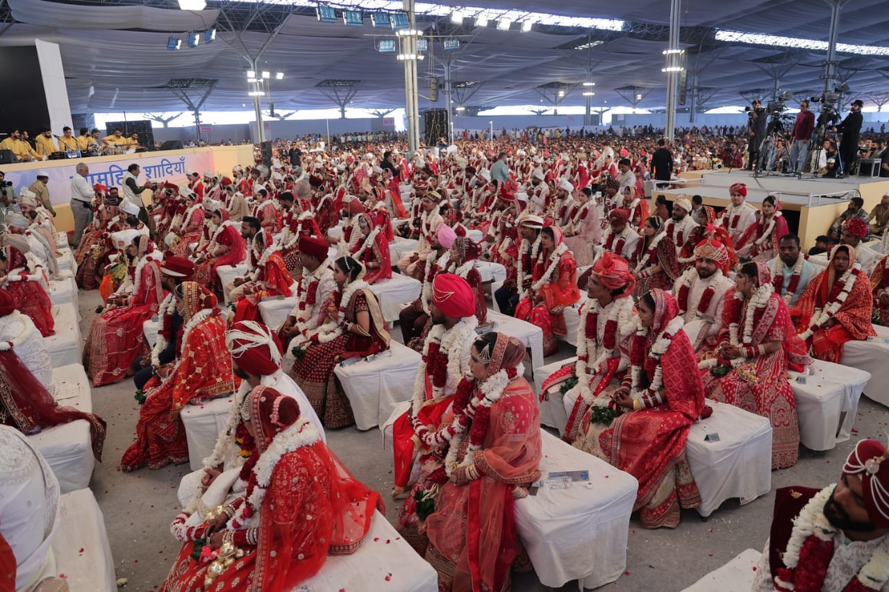 शअनेकता में एकता का अनुपम उदाहरण निरंकारी सामूहिक शादियाँ